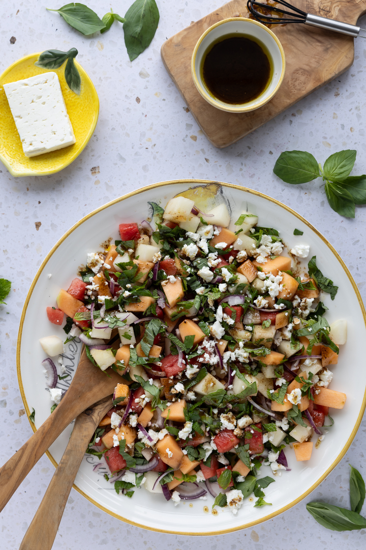 Melonensalat mit Wassermelonenessig